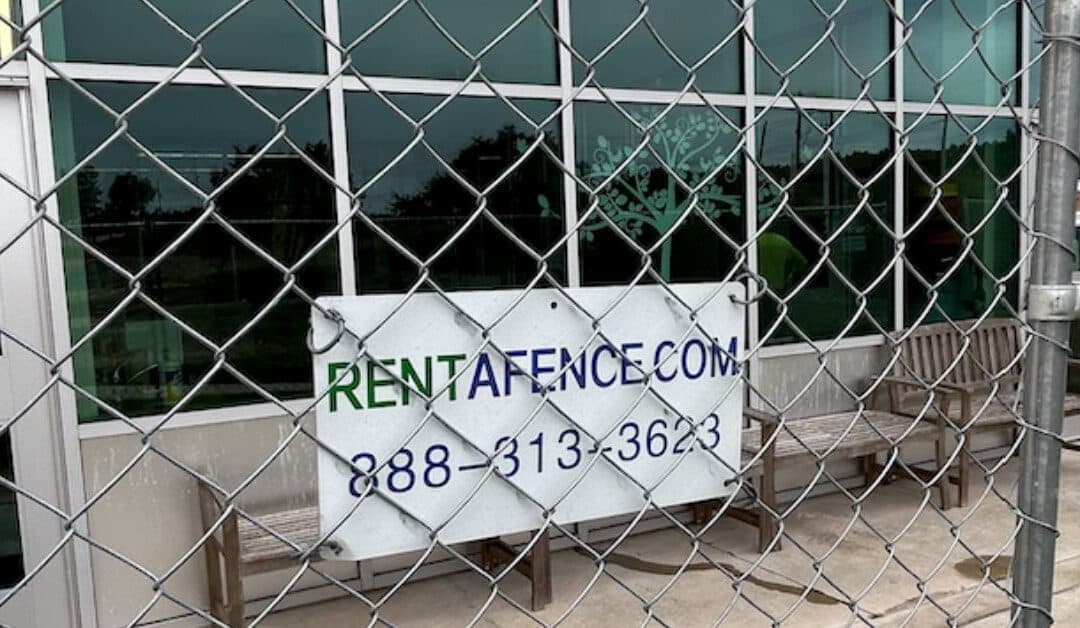 10 Tips for Choosing the Right Construction Fence for the Job